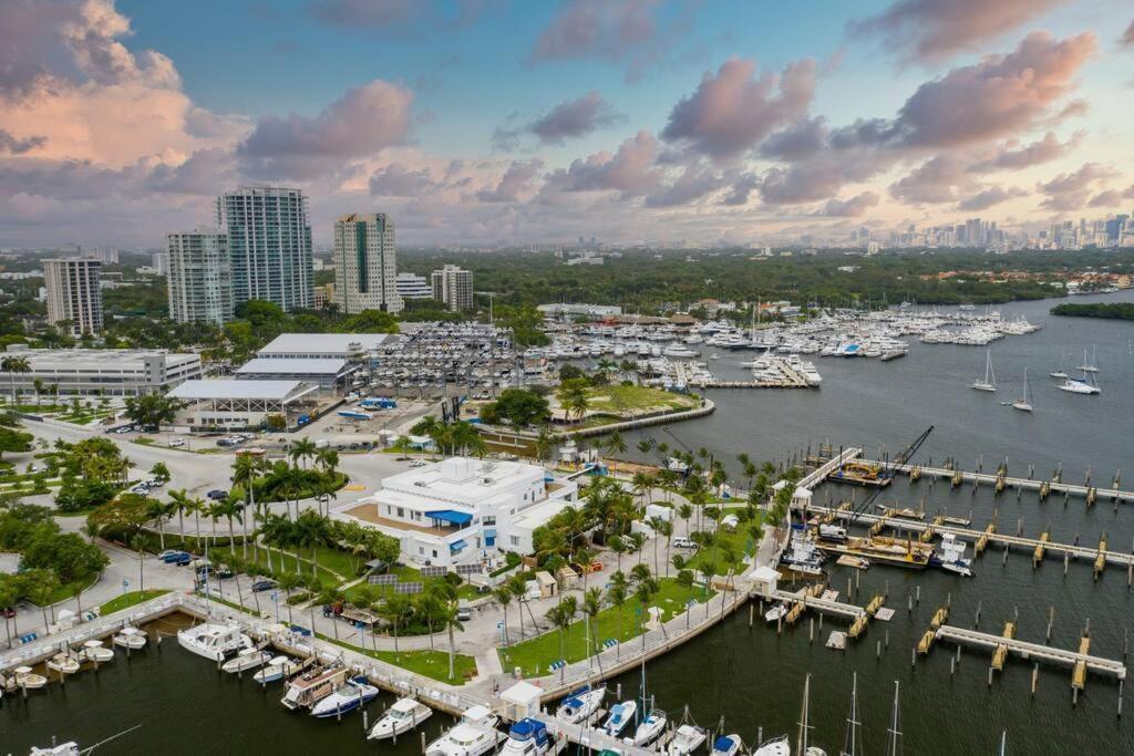 Escape Gameroom, Bar, Bbq, Spacious,King Bed, All Luxury Mattresses, Near Beach, 6 Blocks Away From Bars, Nite Clubs, Res, Shops Miami Dış mekan fotoğraf